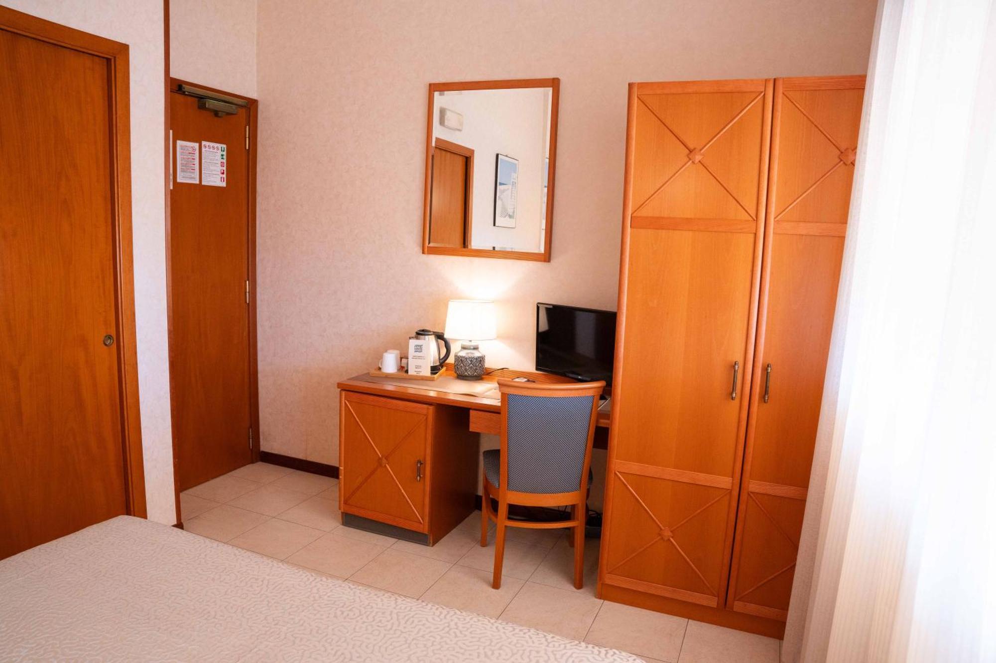 Hotel Pardini Viareggio Exterior photo